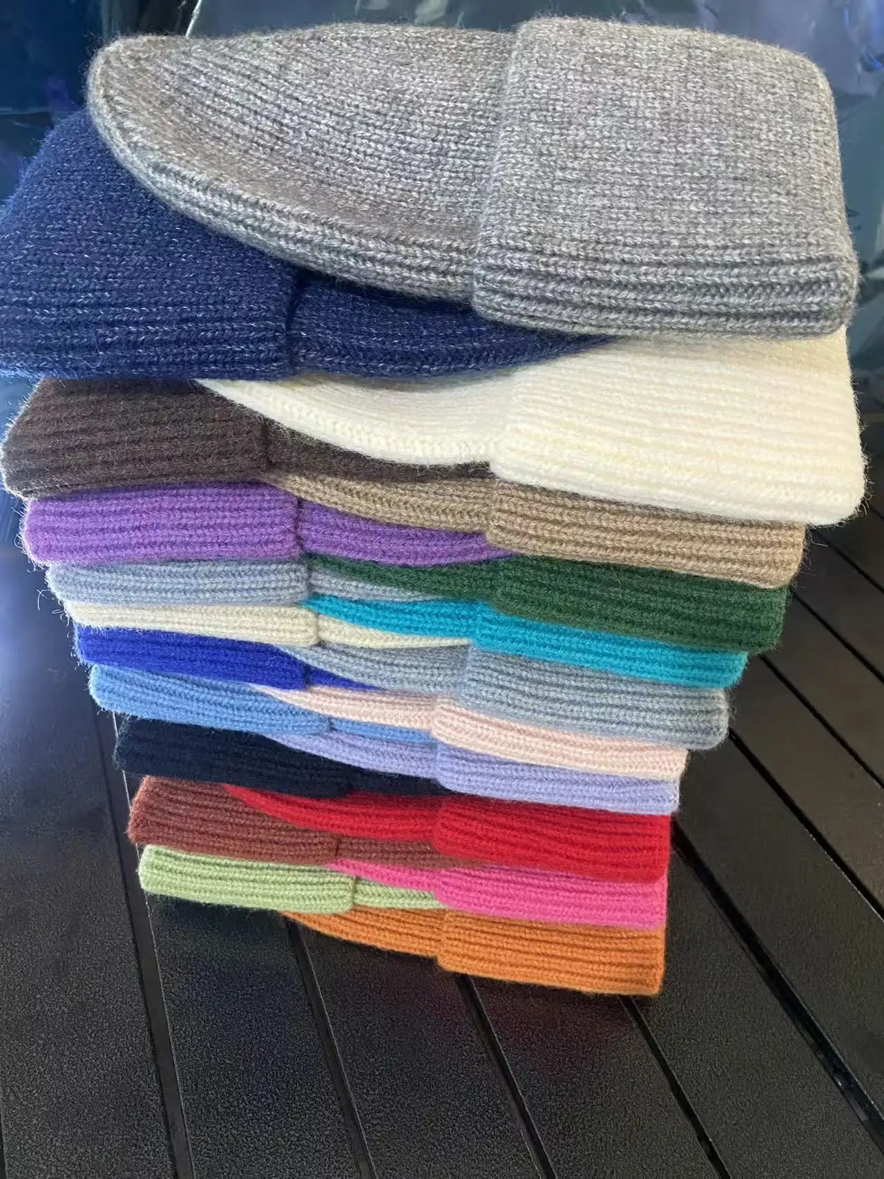 SolidcolorKorean knitted hat metal standard woolwomen's autumn andwinter Internet celebrityversatilewarmknitted windproof hatnew