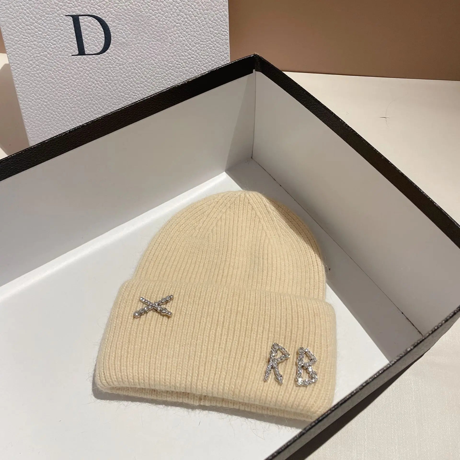 1PC Real Rabbit Fur Diamonds Letter Beanies Hats For Women Winter Warm Knitted Hat Famous Brand Lady Casual Bonnet Skiing Cap