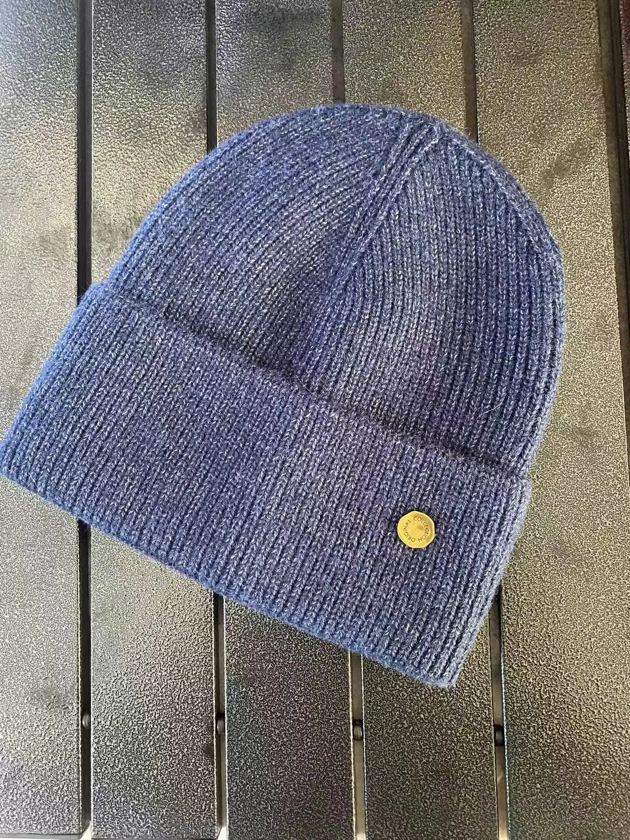 SolidcolorKorean knitted hat metal standard woolwomen's autumn andwinter Internet celebrityversatilewarmknitted windproof hatnew