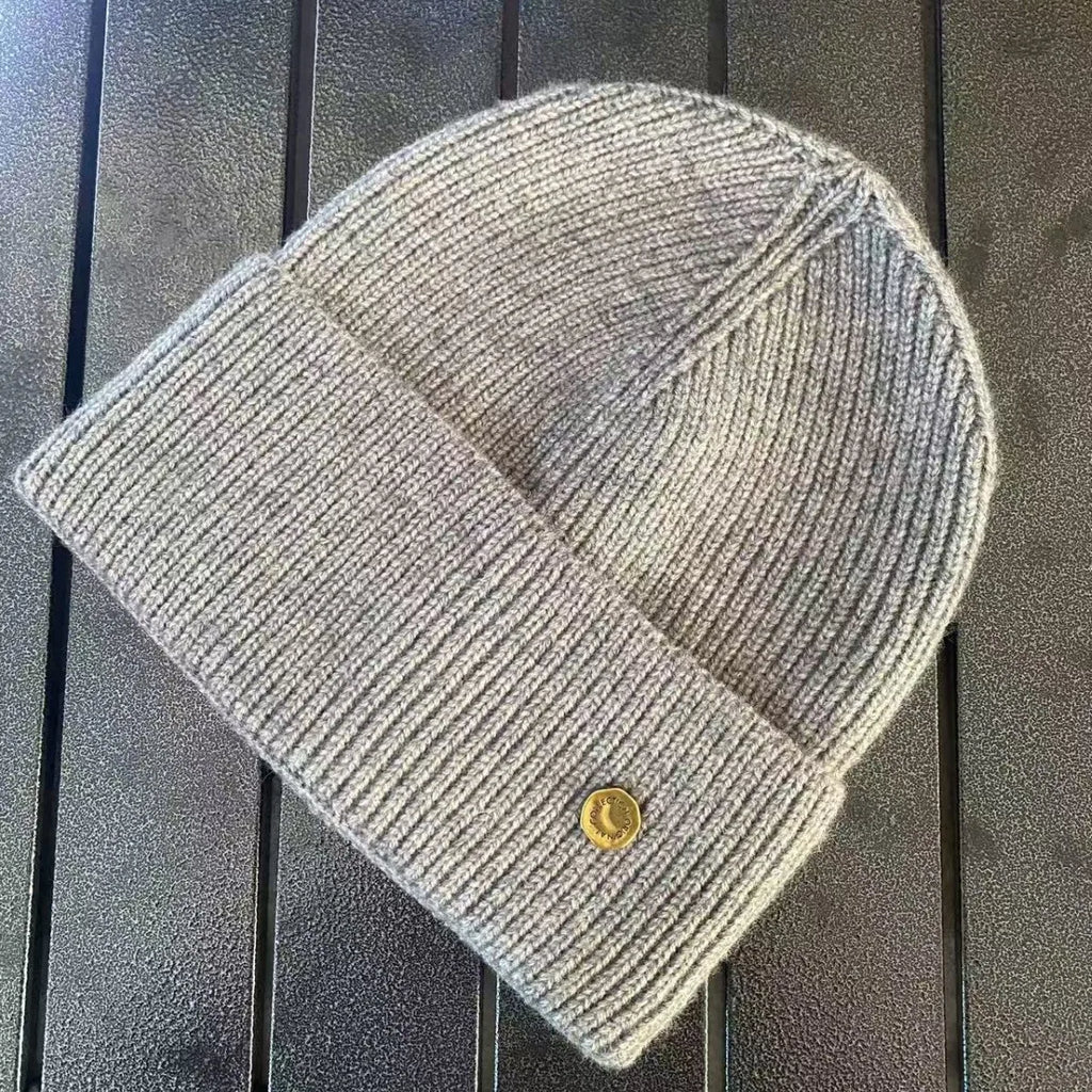 SolidcolorKorean knitted hat metal standard woolwomen's autumn andwinter Internet celebrityversatilewarmknitted windproof hatnew